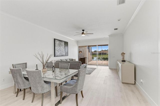 9532 FOREST HILLS CIRCLE, Sarasota, FL 34238