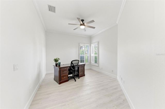 9532 FOREST HILLS CIRCLE, Sarasota, FL 34238