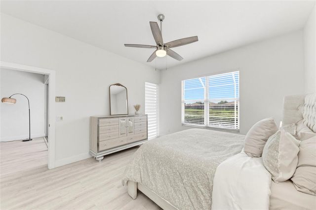 9532 FOREST HILLS CIRCLE, Sarasota, FL 34238