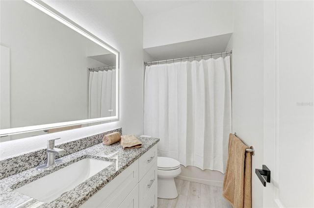 9532 FOREST HILLS CIRCLE, Sarasota, FL 34238