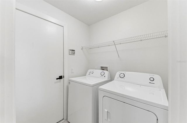 9532 FOREST HILLS CIRCLE, Sarasota, FL 34238