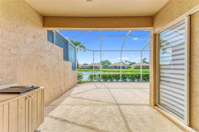 9532 FOREST HILLS CIRCLE, Sarasota, FL 34238