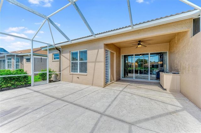 9532 FOREST HILLS CIRCLE, Sarasota, FL 34238