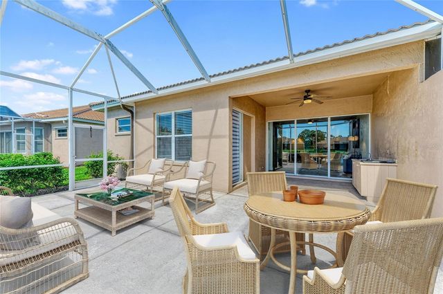 9532 FOREST HILLS CIRCLE, Sarasota, FL 34238