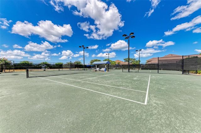 9532 FOREST HILLS CIRCLE, Sarasota, FL 34238