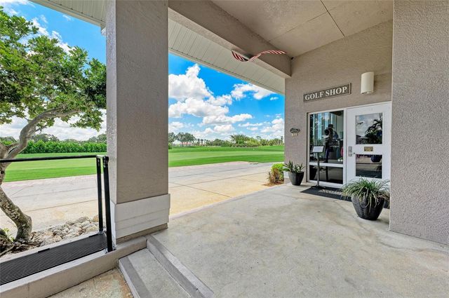 9532 FOREST HILLS CIRCLE, Sarasota, FL 34238