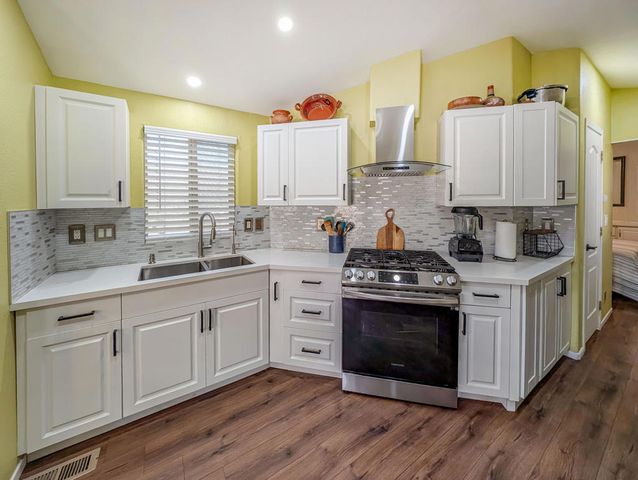 70200 Dillon Road 406, Desert Hot Springs, CA 92241