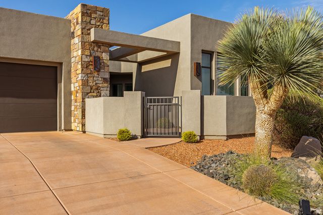 496 W 80 S, Ivins, UT 84738