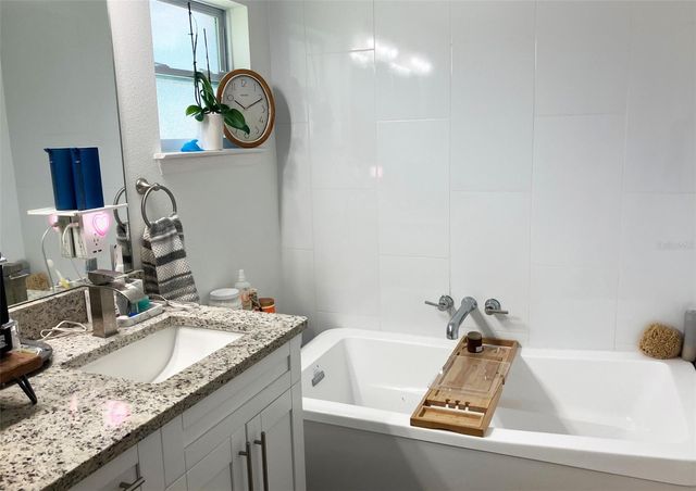 2101 QUEENSBORO AVENUE S, St Petersburg, FL 33712