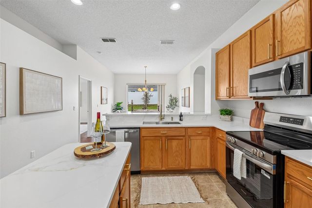 136 GRANTHAM DRIVE, Davenport, FL 33897