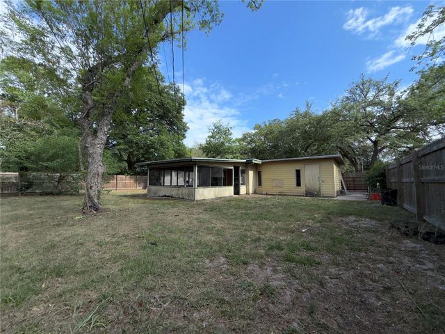 1610 NE 19TH PLACE, Gainesville, FL 32609