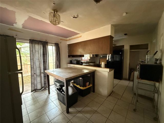 1610 NE 19TH PLACE, Gainesville, FL 32609