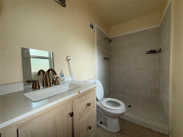 1610 NE 19TH PLACE, Gainesville, FL 32609