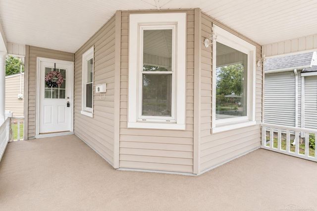 1821 11TH Avenue, Port Huron, MI 48060
