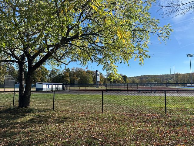 61 North Franklin Street, New Albion, NY 14719