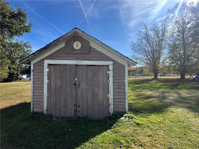 61 North Franklin Street, New Albion, NY 14719