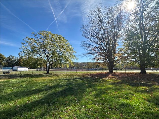 61 North Franklin Street, New Albion, NY 14719