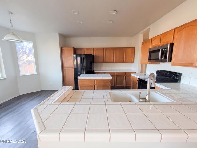 1465 Grand Point Way, Reno, NV 89523