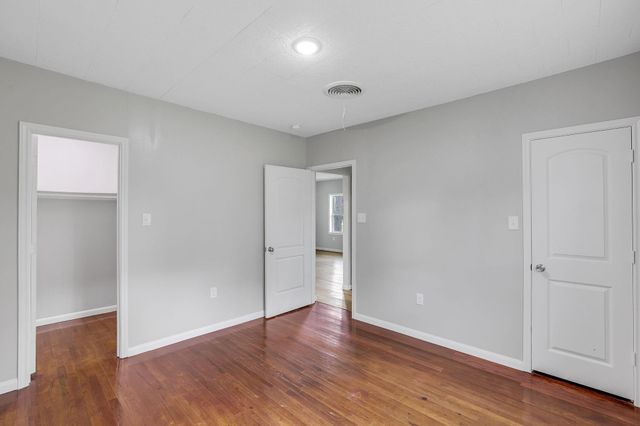 440 County Road 2048, Hull, TX 77564