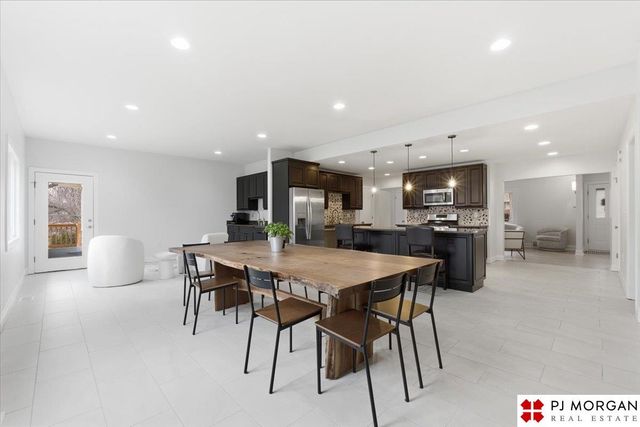 11717 Hickory Road, Omaha, NE 68144