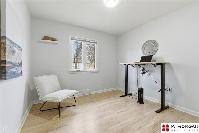 11717 Hickory Road, Omaha, NE 68144