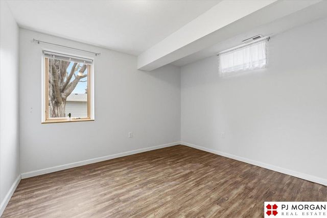 11717 Hickory Road, Omaha, NE 68144