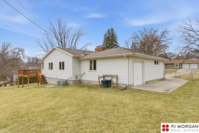 11717 Hickory Road, Omaha, NE 68144