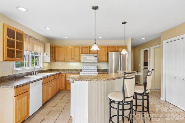 20 Amber Drive, Horse Shoe, NC 28742