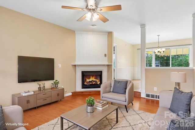 20 Amber Drive, Horse Shoe, NC 28742
