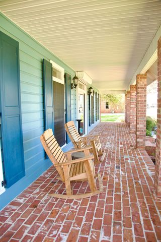 128 E 43rd Place, Cut Off, LA 70345