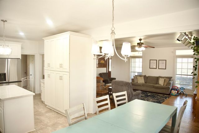 128 E 43rd Place, Cut Off, LA 70345