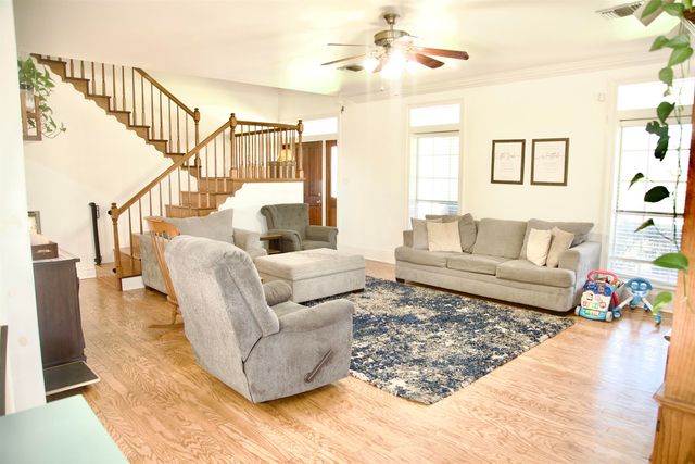 128 E 43rd Place, Cut Off, LA 70345