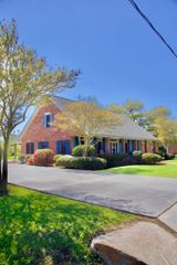 128 E 43rd Place, Cut Off, LA 70345