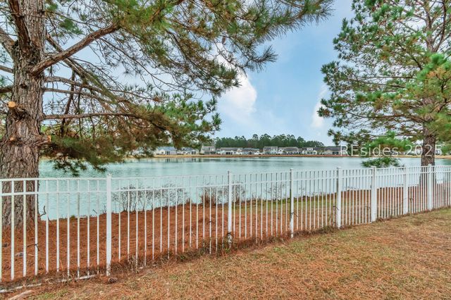 1270 Hearthstone Dr, Ridgeland, SC 29936