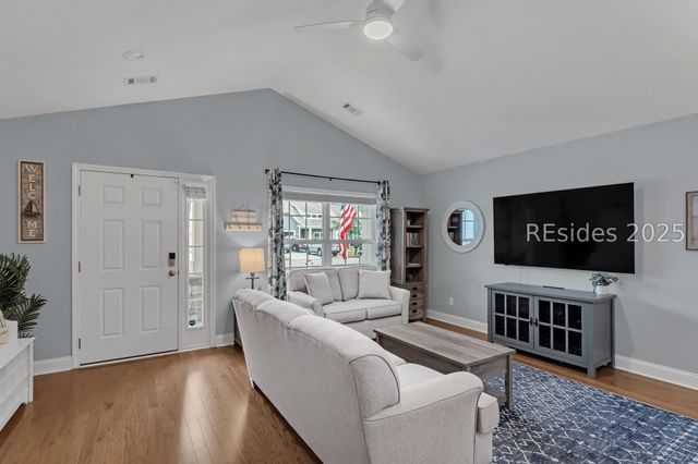 1270 Hearthstone Dr, Ridgeland, SC 29936