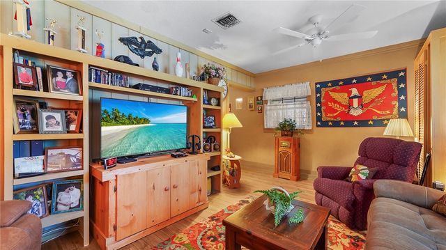 8516 99th Court, Vero Beach, FL 32967