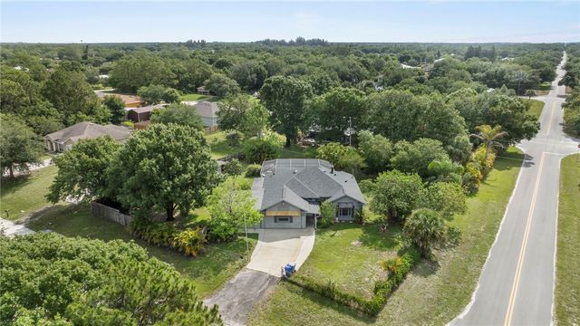 8516 99th Court, Vero Beach, FL 32967
