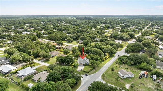 8516 99th Court, Vero Beach, FL 32967