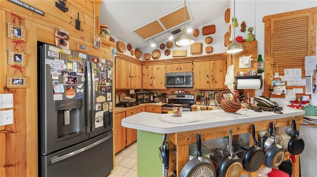 8516 99th Court, Vero Beach, FL 32967