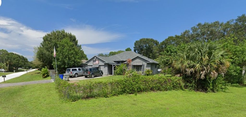 8516 99th Court, Vero Beach, FL 32967
