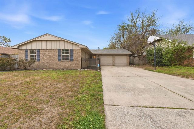 8124 NW 32nd Street, Bethany, OK 73008