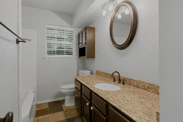 8124 NW 32nd Street, Bethany, OK 73008