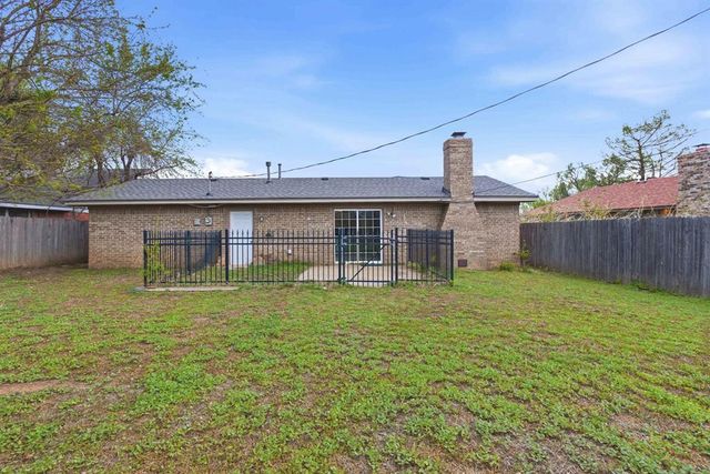 8124 NW 32nd Street, Bethany, OK 73008