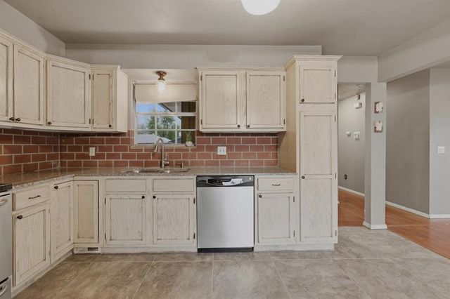 8124 NW 32nd Street, Bethany, OK 73008