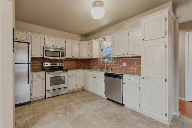 8124 NW 32nd Street, Bethany, OK 73008