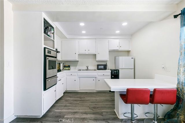 245 E Artesia, Long Beach, CA 90805