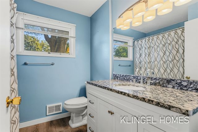 902 S Despelder Street, Grand Haven, MI 49417