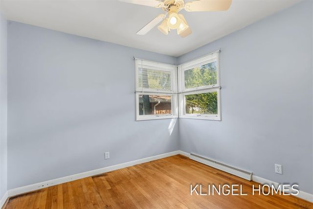 902 S Despelder Street, Grand Haven, MI 49417