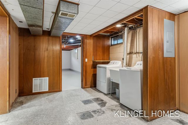 902 S Despelder Street, Grand Haven, MI 49417