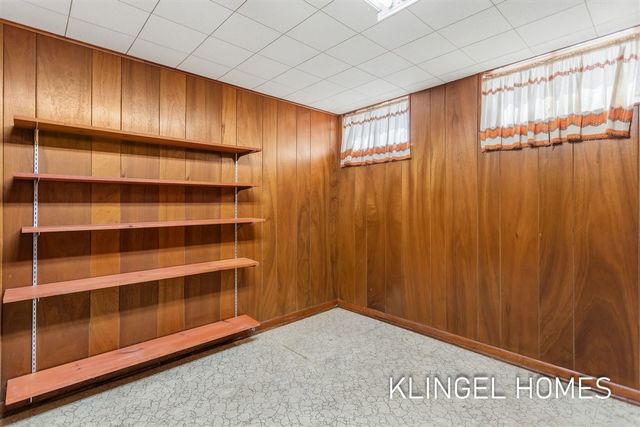 902 S Despelder Street, Grand Haven, MI 49417